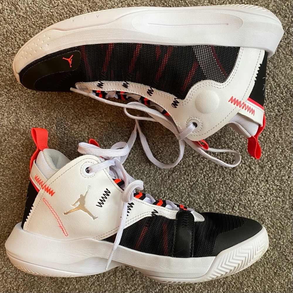 Jordan Jumpman 2020 Youth Boys Basketball Shoes